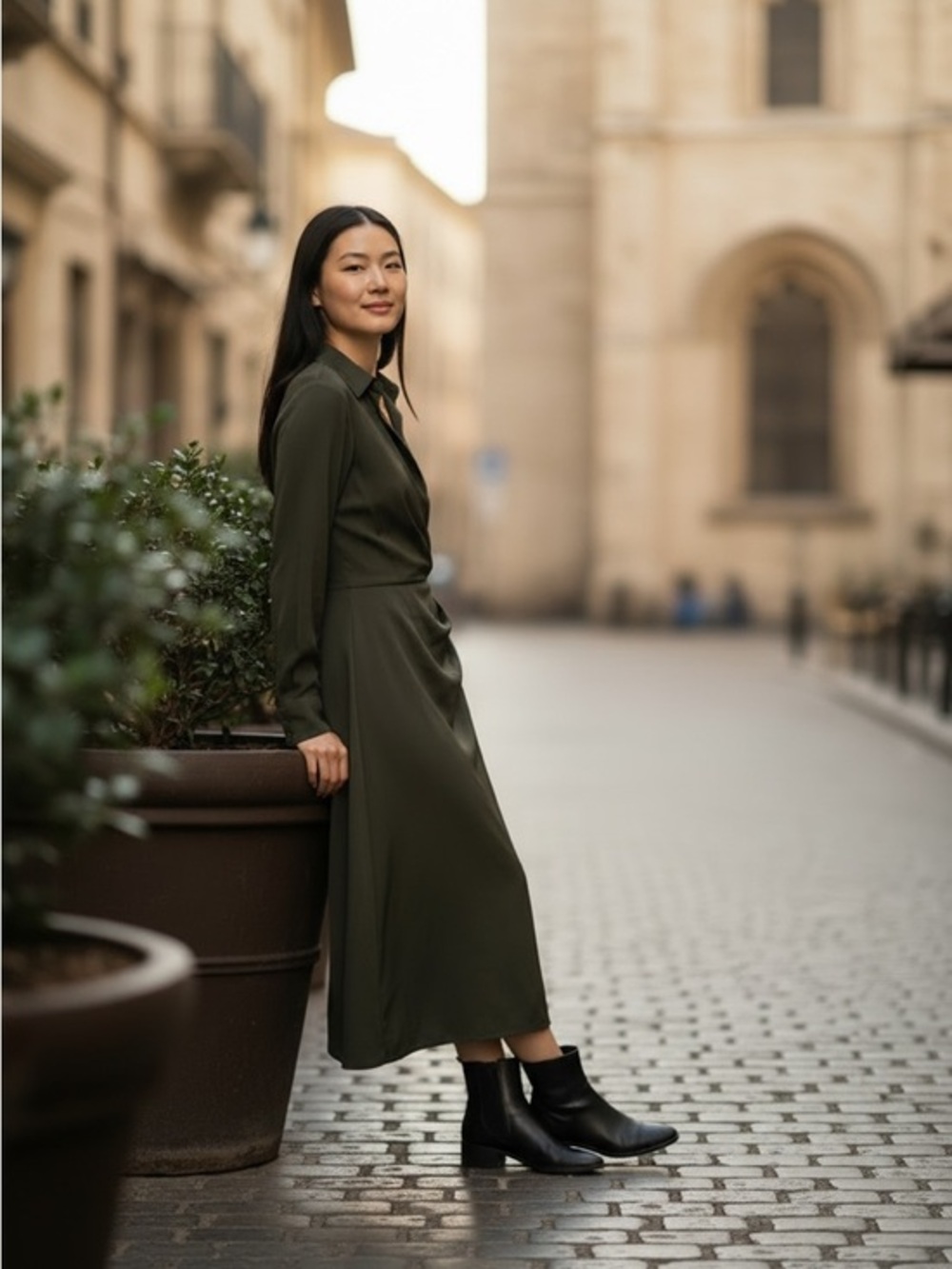 Deveaux Asymmetrical Dress Size 4 – Quiet Luxury Minimalist Asymmetrical Dress